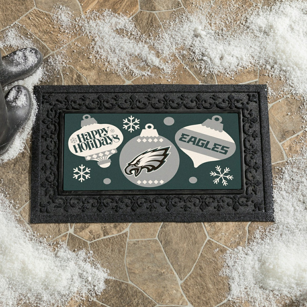 Philadelphia Eagles Holiday Flocked Coir Sassafras Switch Mat, 22"x10"