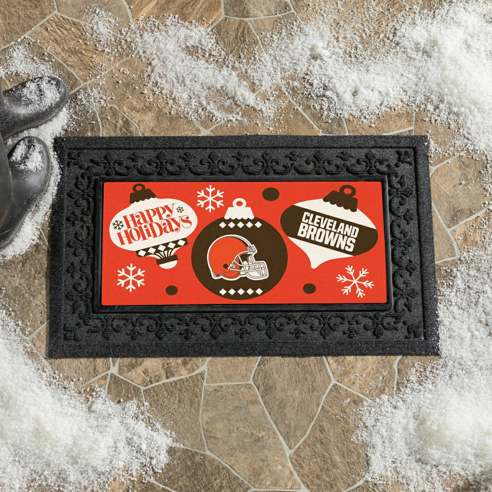 Cleveland Browns Holiday Flocked Coir Sassafras Switch Mat, 22"x10"