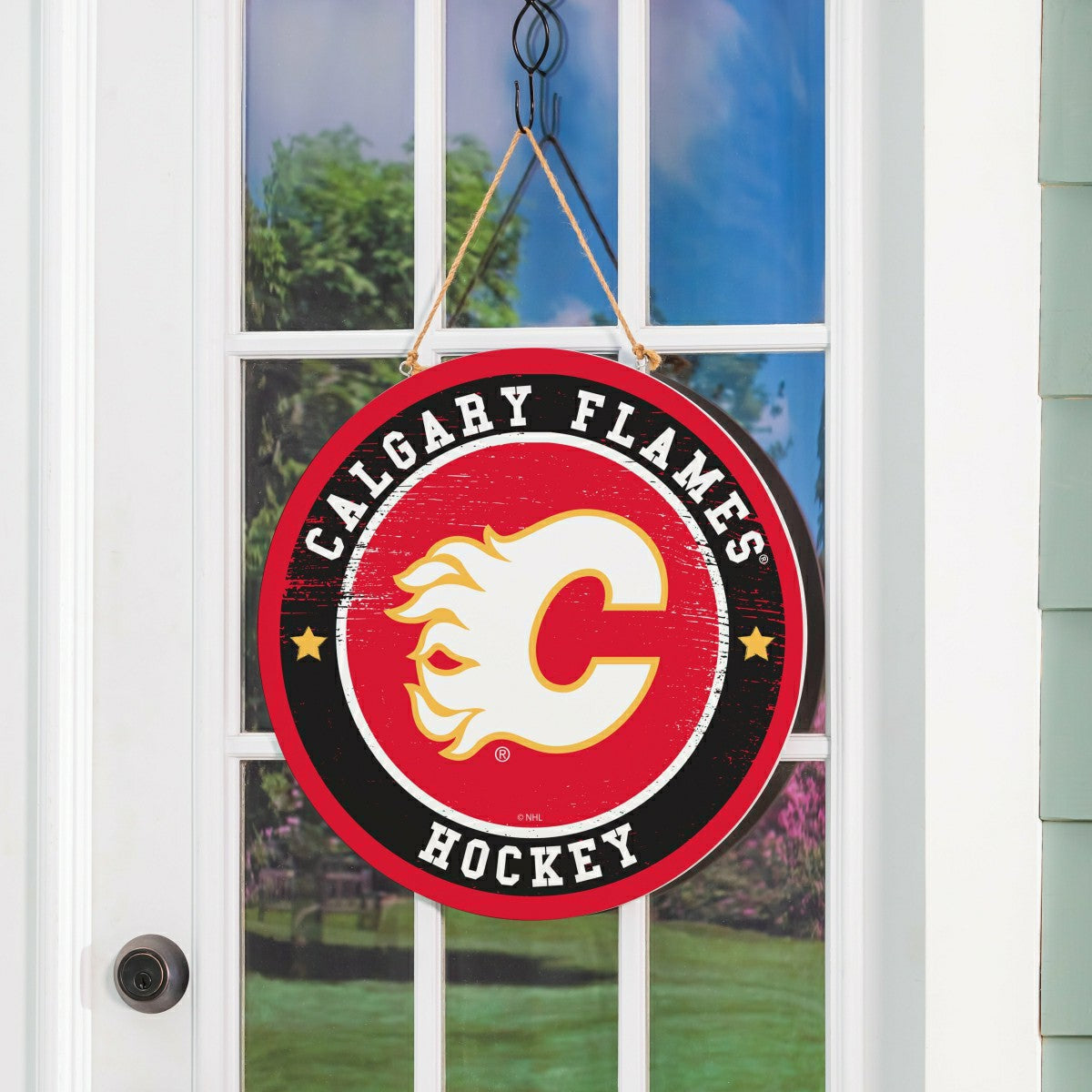 Calgary Flames Round Door Décor with Hanging Rope, 18x18