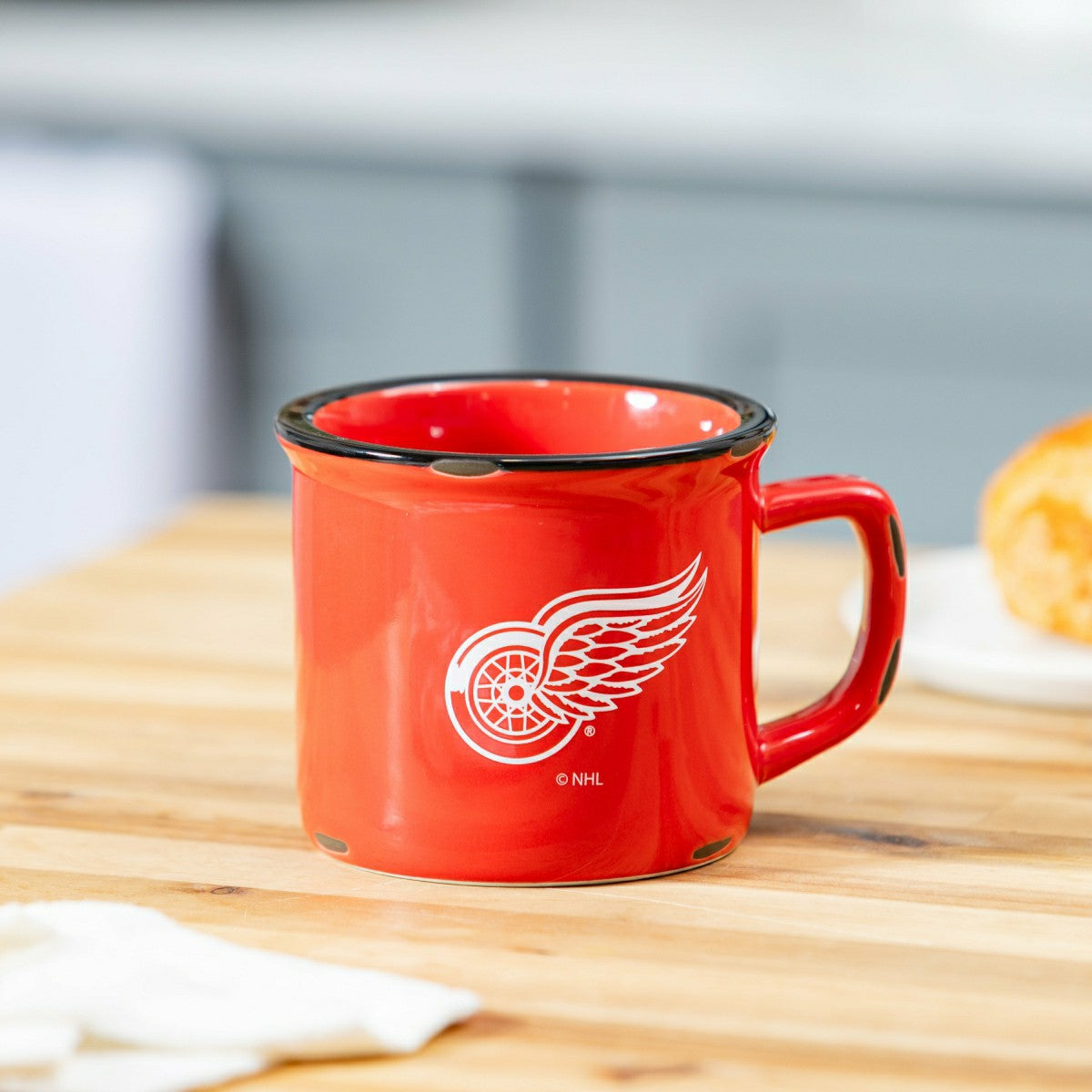 Detroit Red Wings Ceramic Camp Cup with Enamel Finish, 14oz