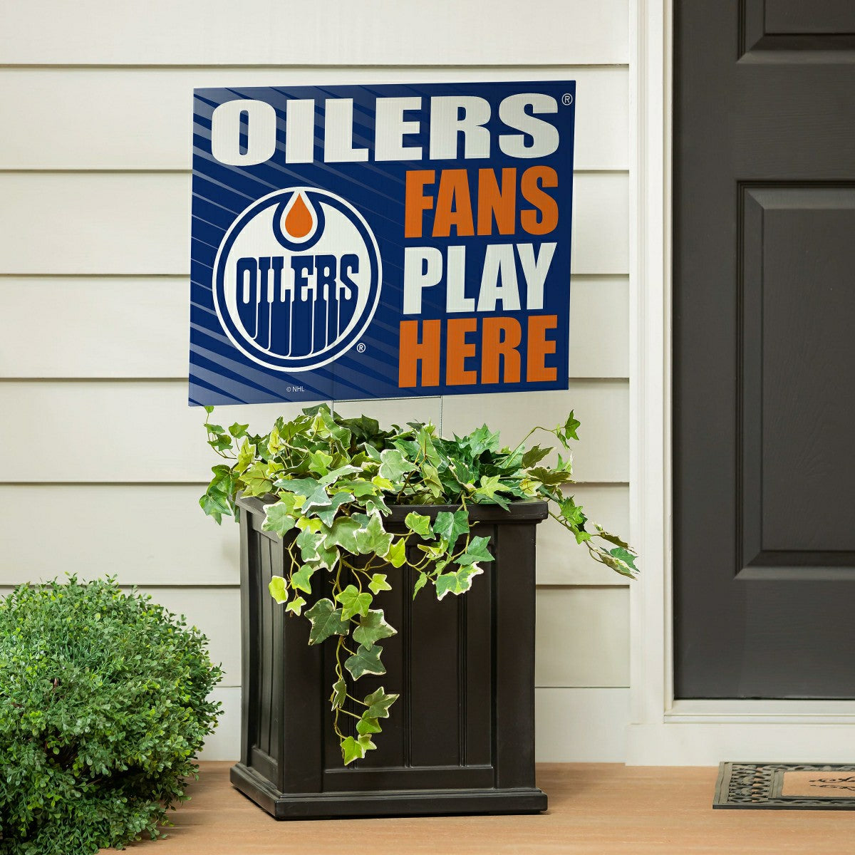 Edmonton Oilers Coroplast Yard Sign "Fans Play Here"
