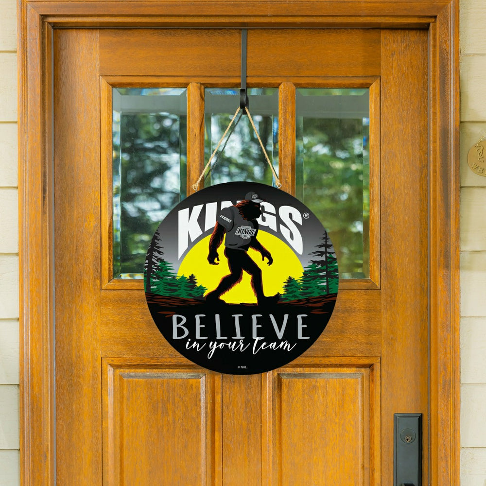 Los Angeles Kings Bigfoot Round Door Décor with Hanging Rope, 18x18