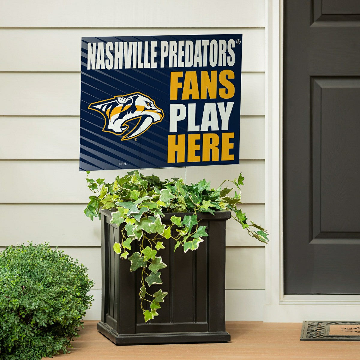 Nashville Predators Coroplast Yard Sign "Fans Play Here"