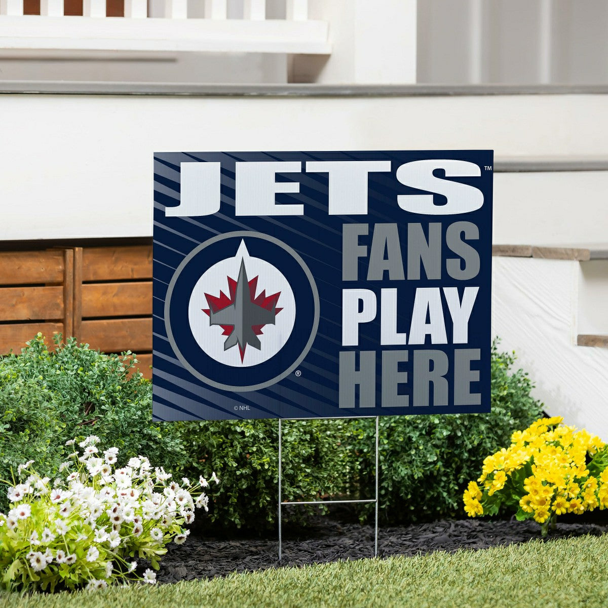Winnipeg Jets Coroplast Yard Sign "Fans Play Here"