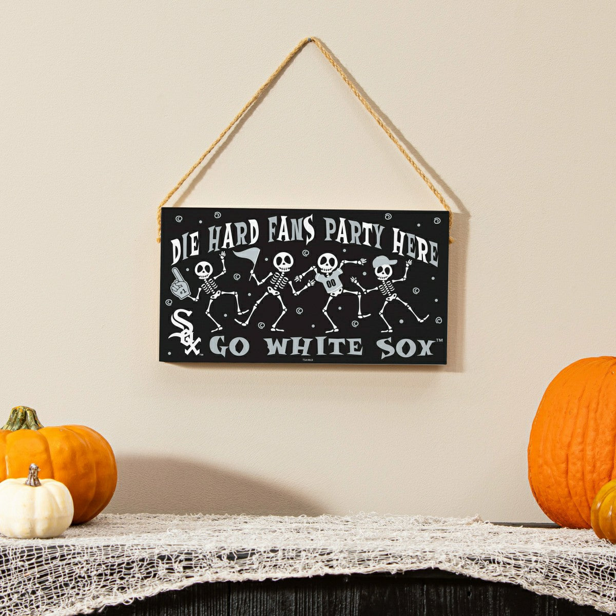 Chicago White Sox Halloween Wood Wall Sign, 6x11