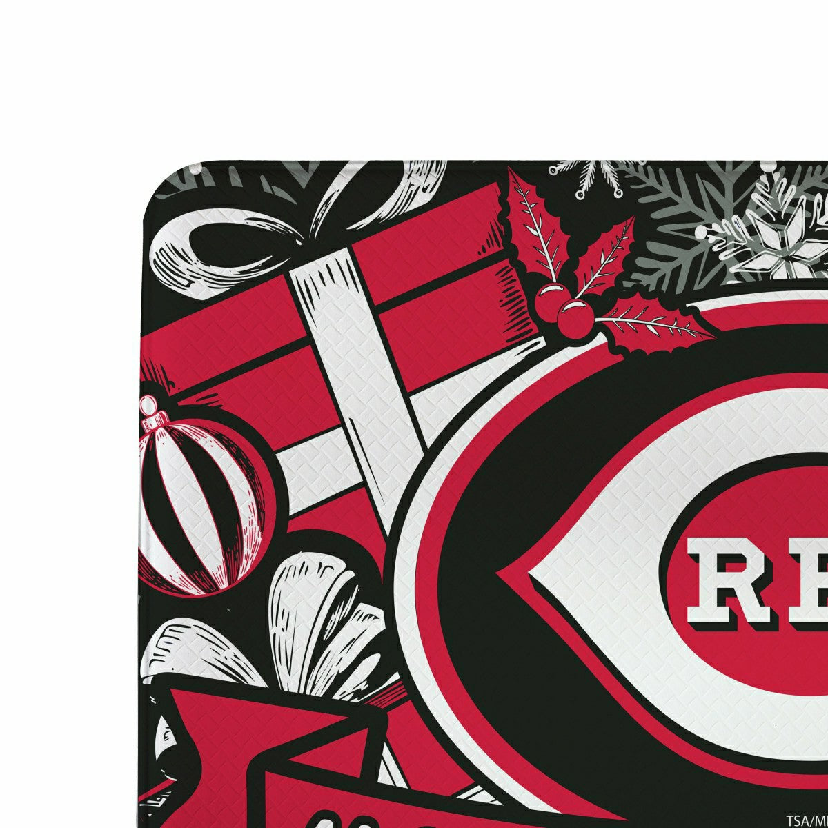 Cincinnati Reds Holiday PVC Mat, 28"x16"
