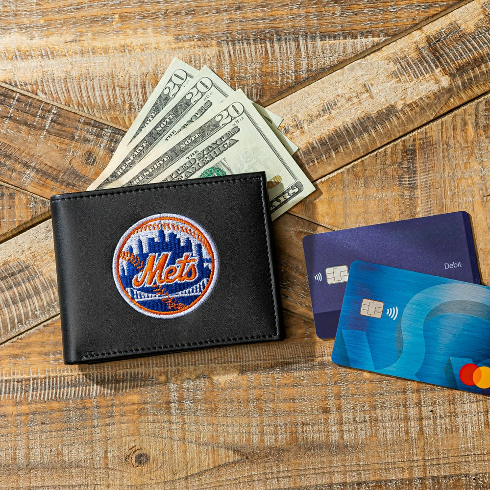 New York Mets Black Bi-Fold Embroidered Wallet