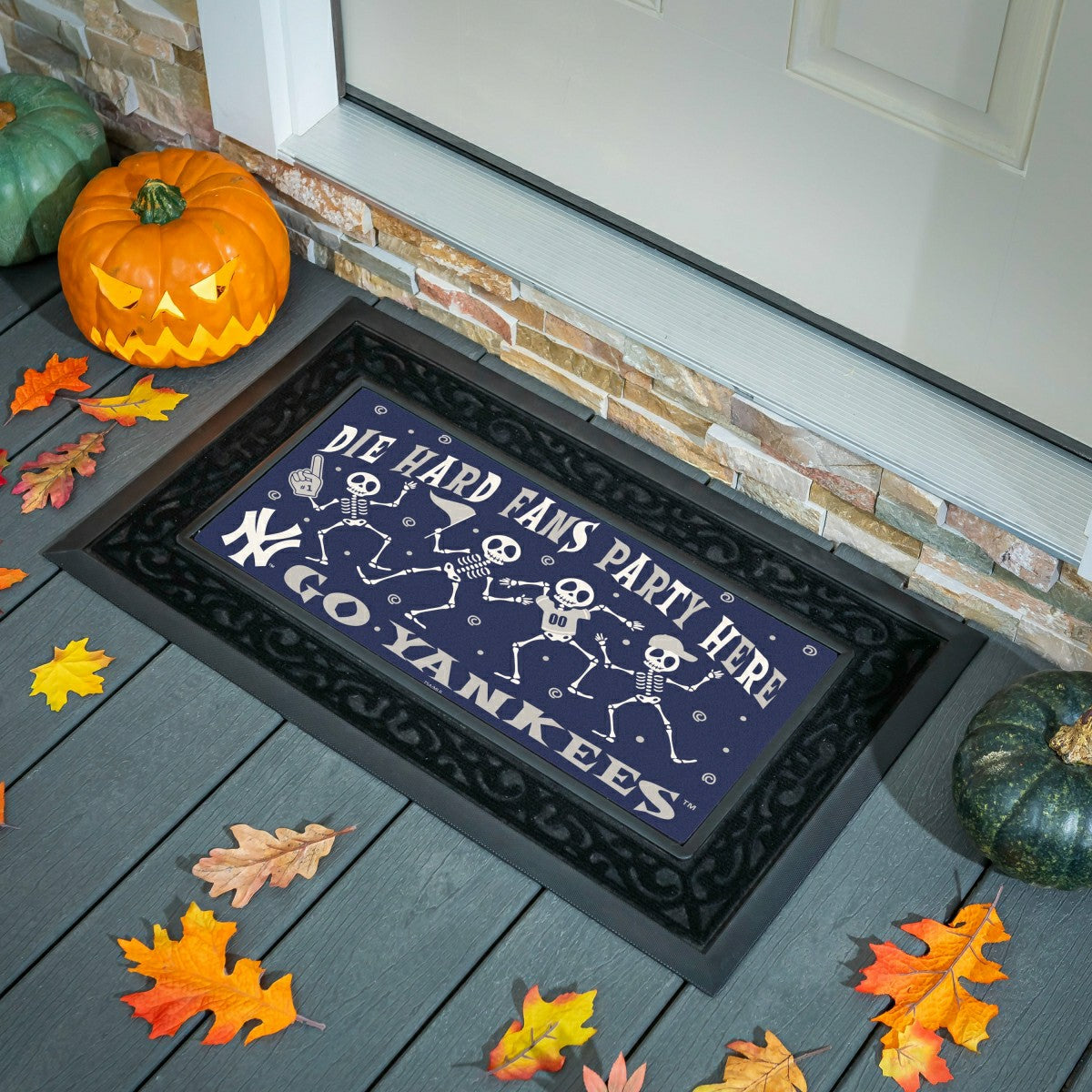 New York Yankees Flocked Coir Halloween Sassafras Switch Mat, 22"x10"