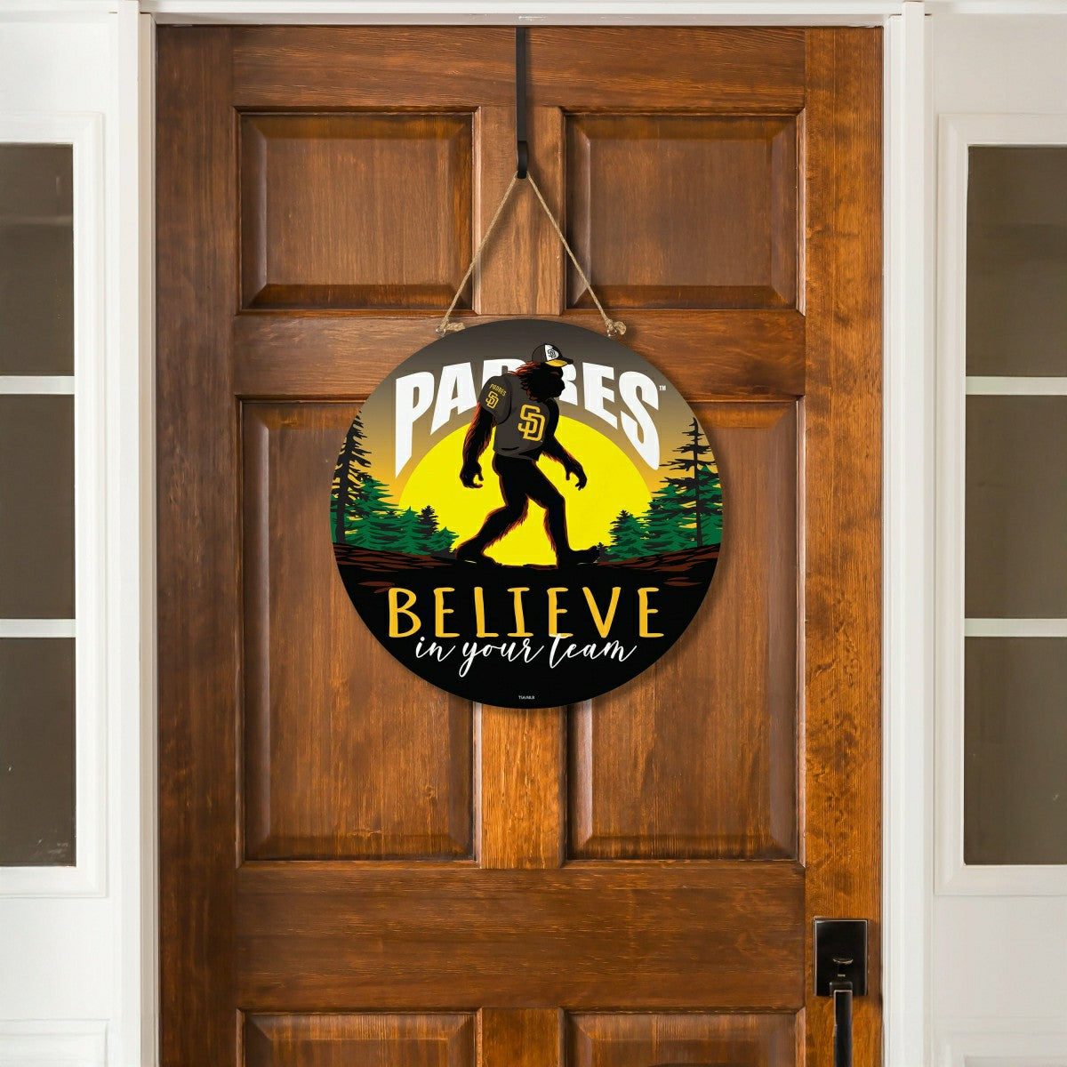 San Diego Padres Bigfoot Round Door Décor with Hanging Rope, 18x18