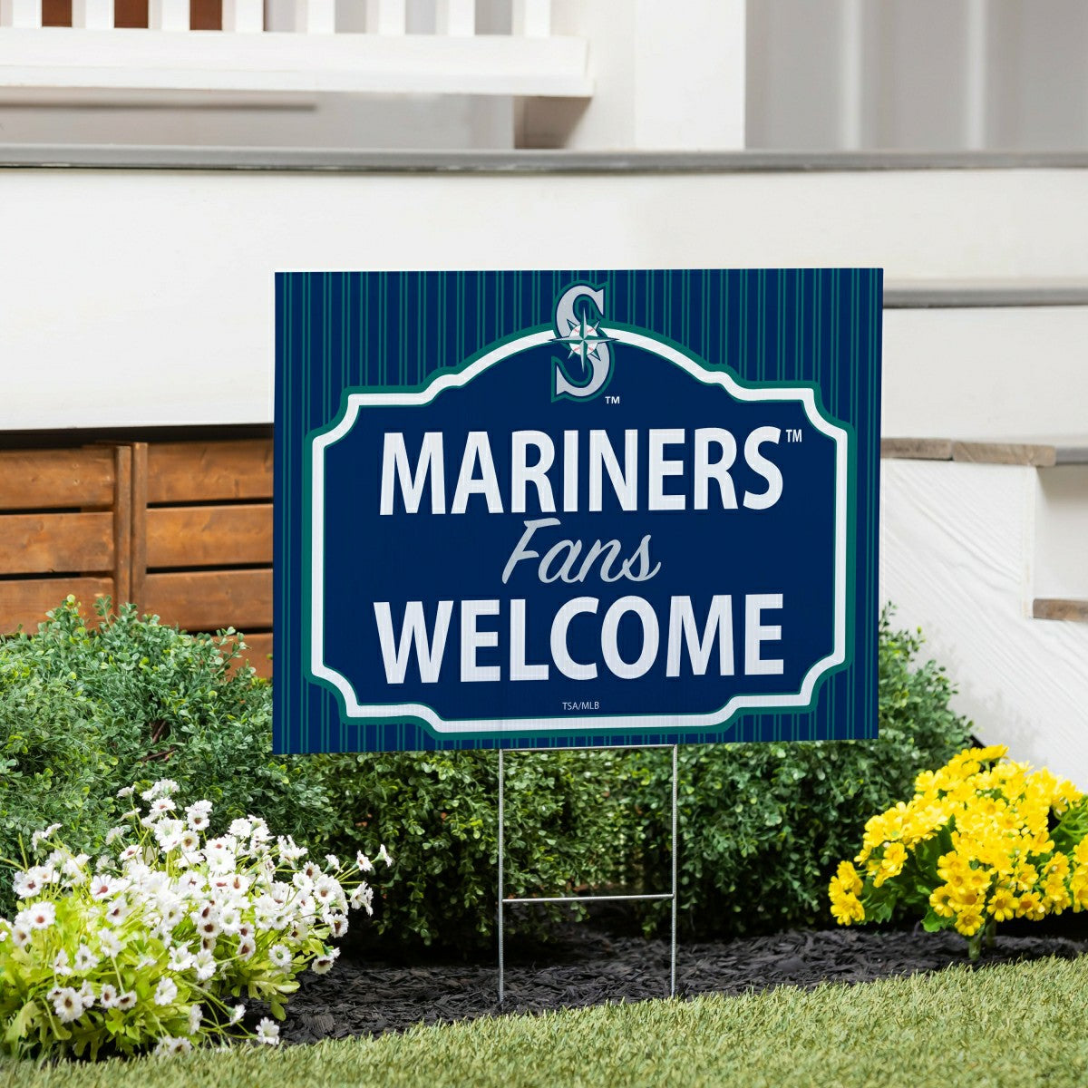Seattle Mariners Coroplast Yard Sign, "Fans Welcome"