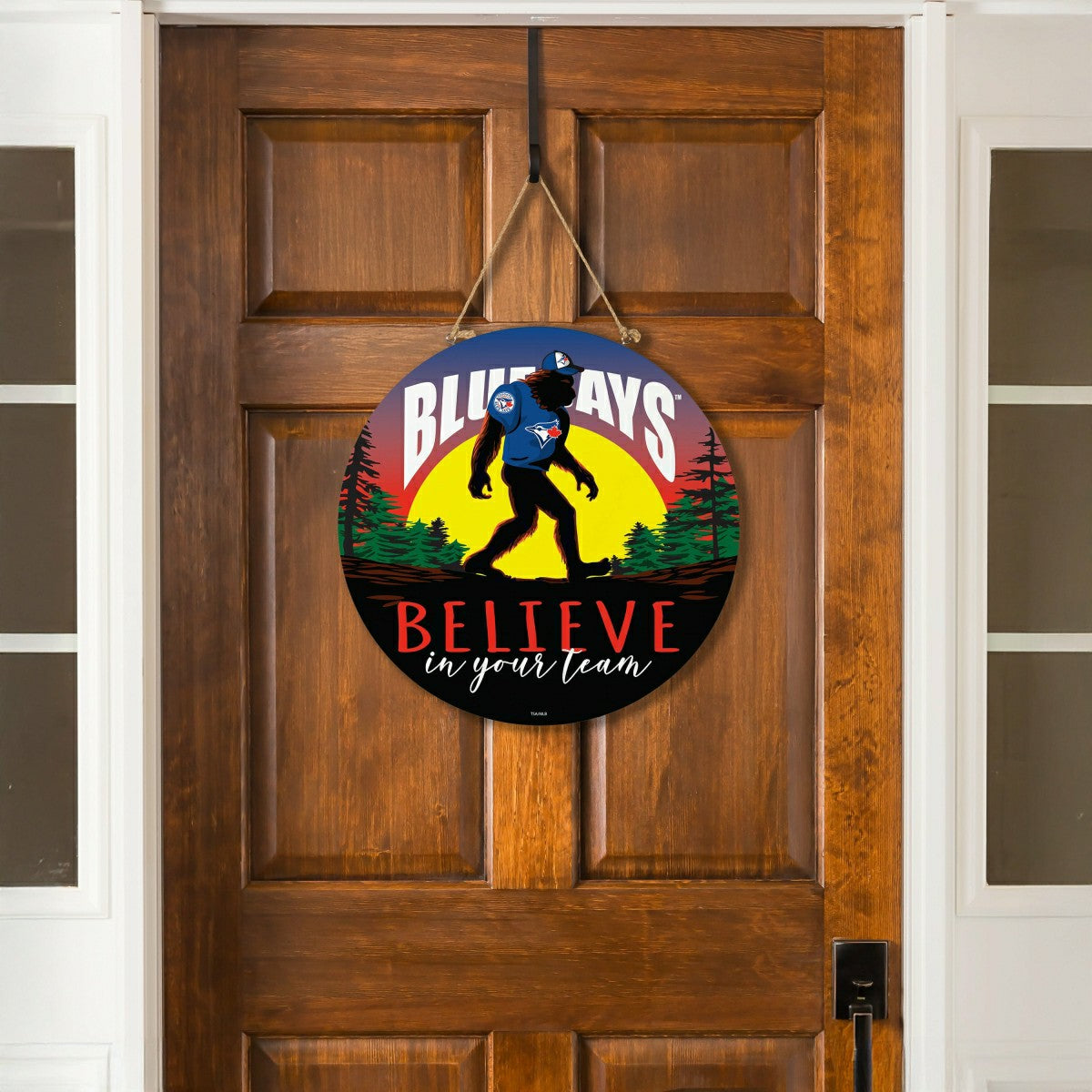 Toronto Blue Jays Bigfoot Round Door Décor with Hanging Rope, 18x18