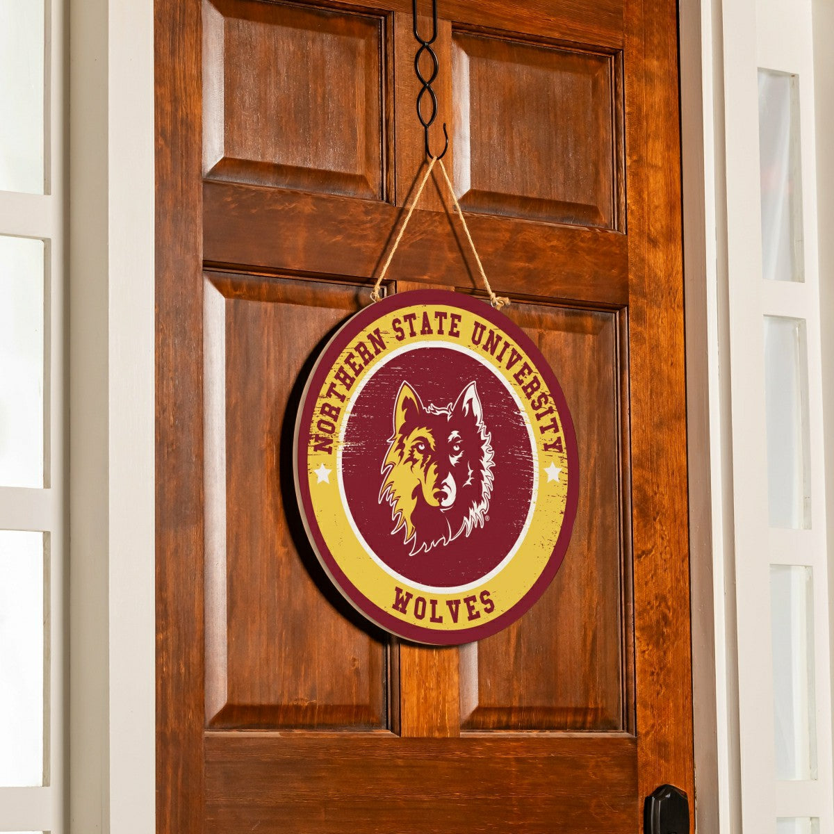 Northern State University Round Door Décor with Hanging Rope, 18x18