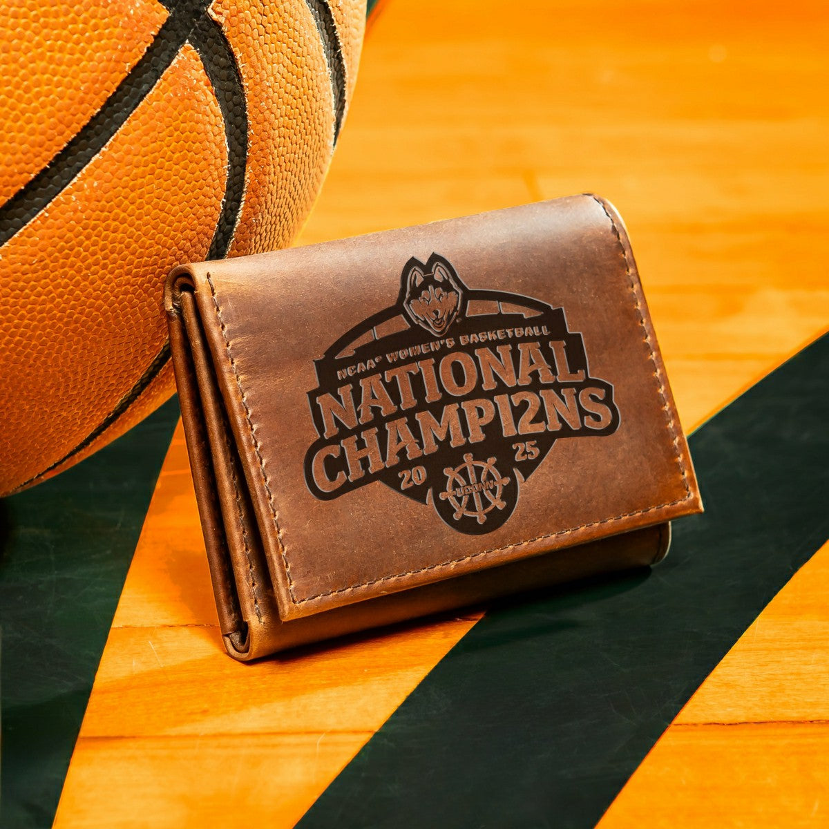 University of Connecticut, Womens NCAA Basketball Champions Wallet, Tr