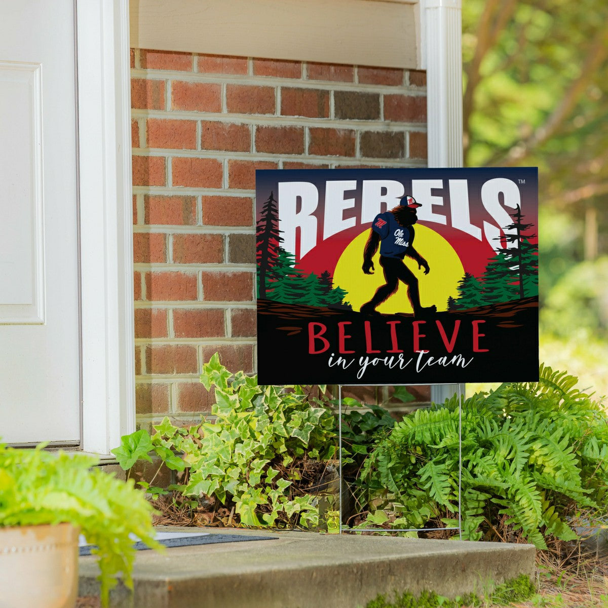 University of Mississippi Yard Sign, Bigfoot