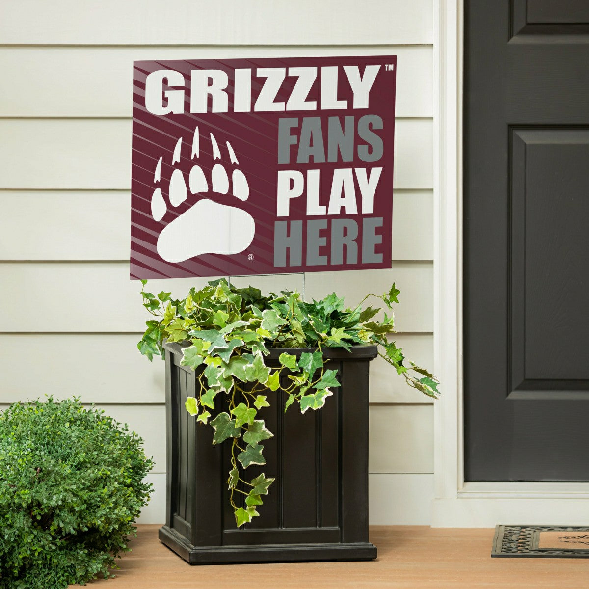 University of Montana Coroplast Yard Sign "Fans Play Here"