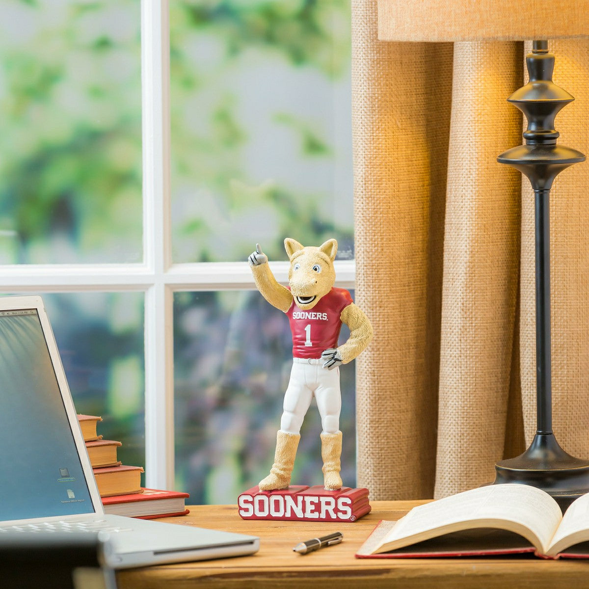 University of Oklahoma, Mascot Statue
