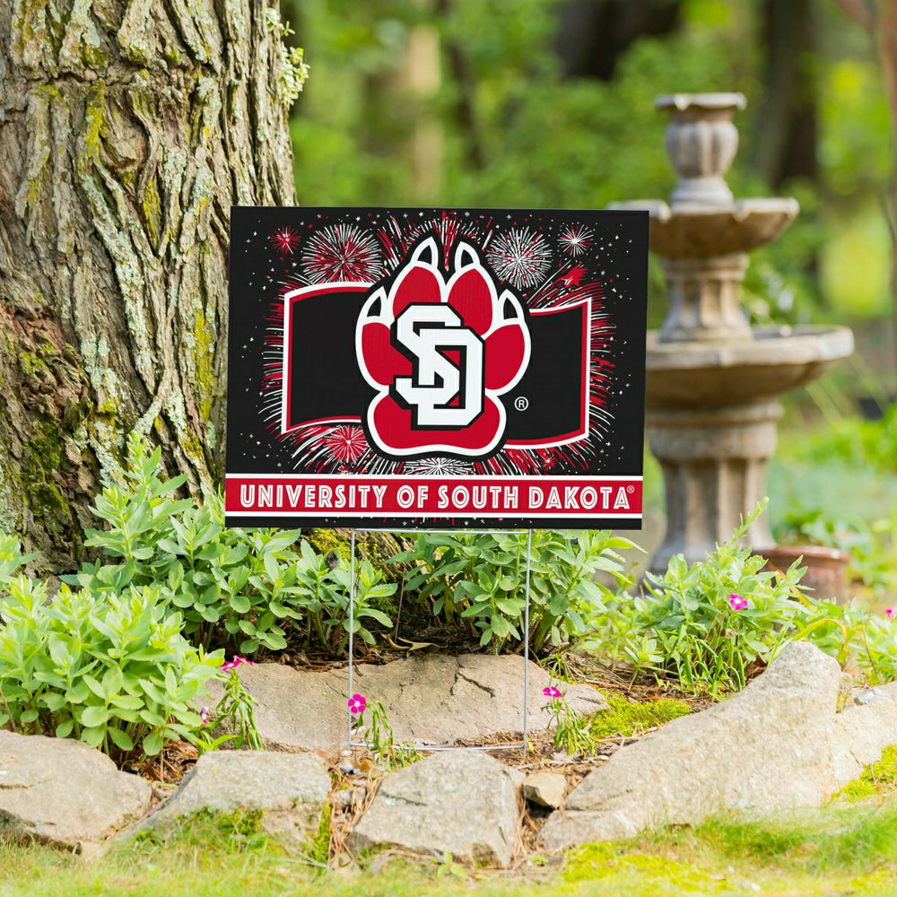 University of South Dakota Yard Sign, Patriotic