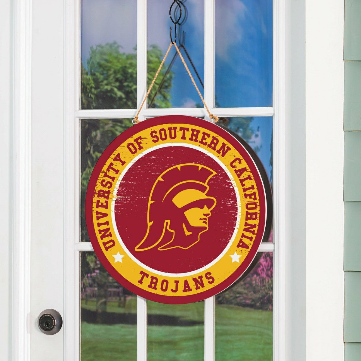 University of Southern California Round Door Décor with Hanging Rope,