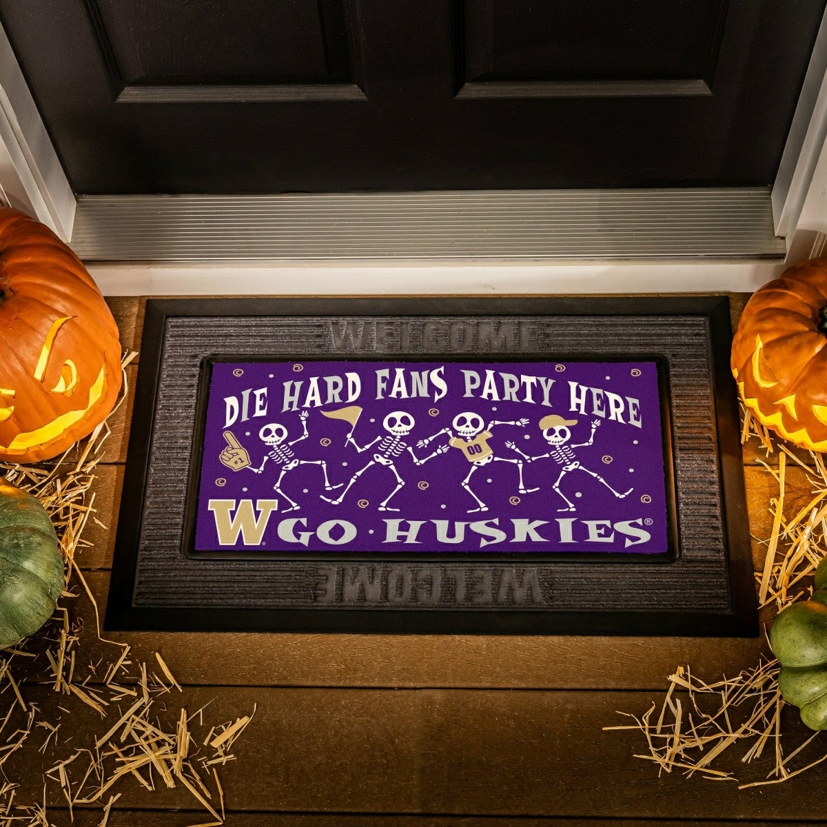 University of Washington Flocked Coir Halloween Sassafras Switch Mat,