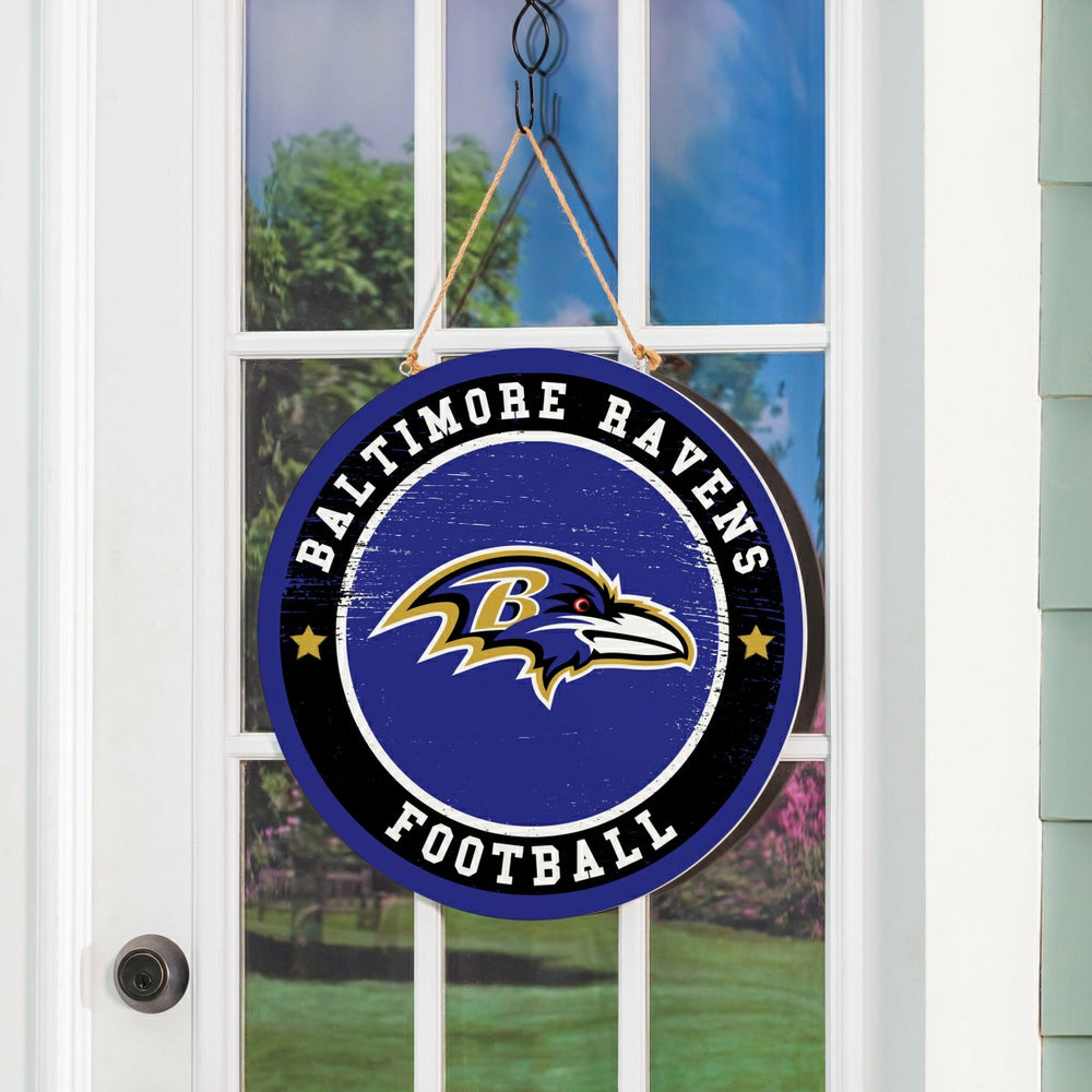 Baltimore Ravens Round Door Décor with Hanging Rope, 18x18