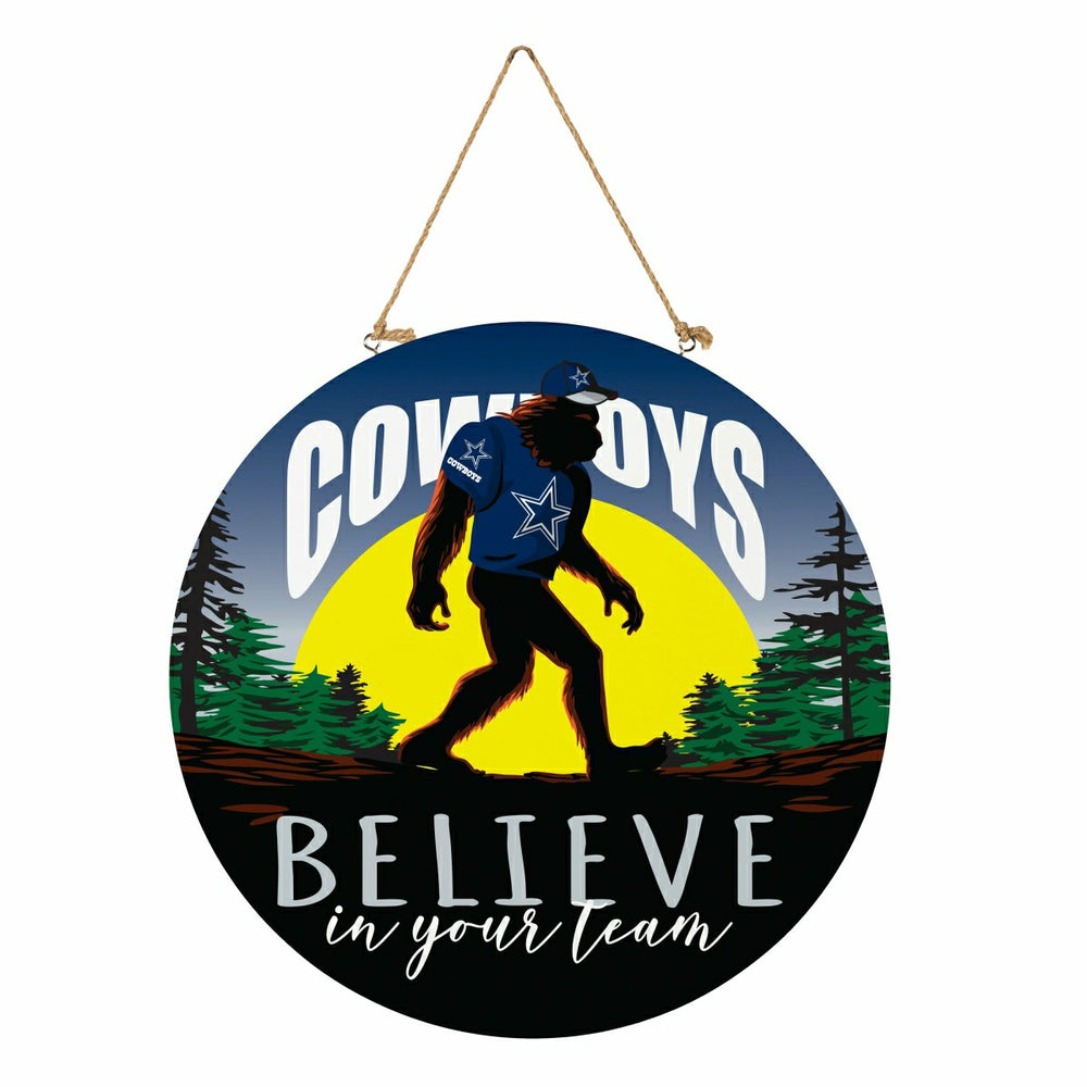 Dallas Cowboys Bigfoot Round Door Décor with Hanging Rope, 18x18