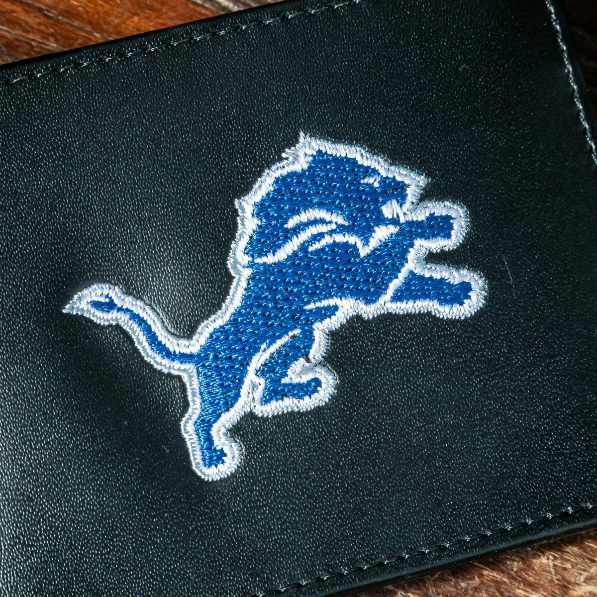 Detroit Lions Black Bi-Fold Embroidered Wallet w/ RFID Blocking