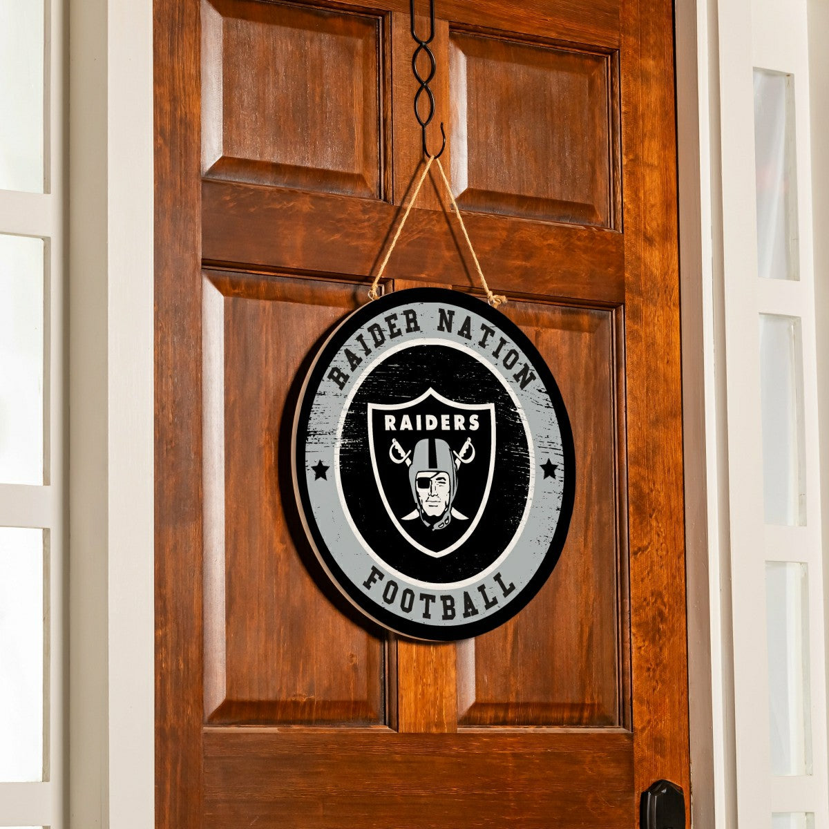 Las Vegas Raiders Round Door Décor with Hanging Rope, 18x18