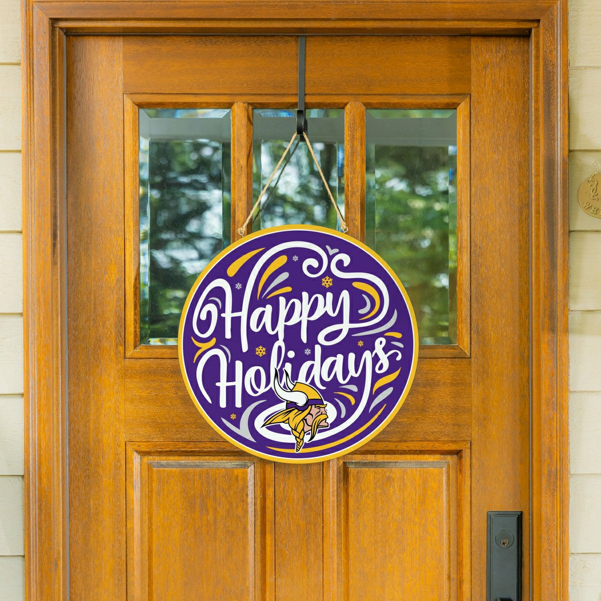 Minnesota Vikings Holiday Round Door Décor with Hanging Rope, 18x18