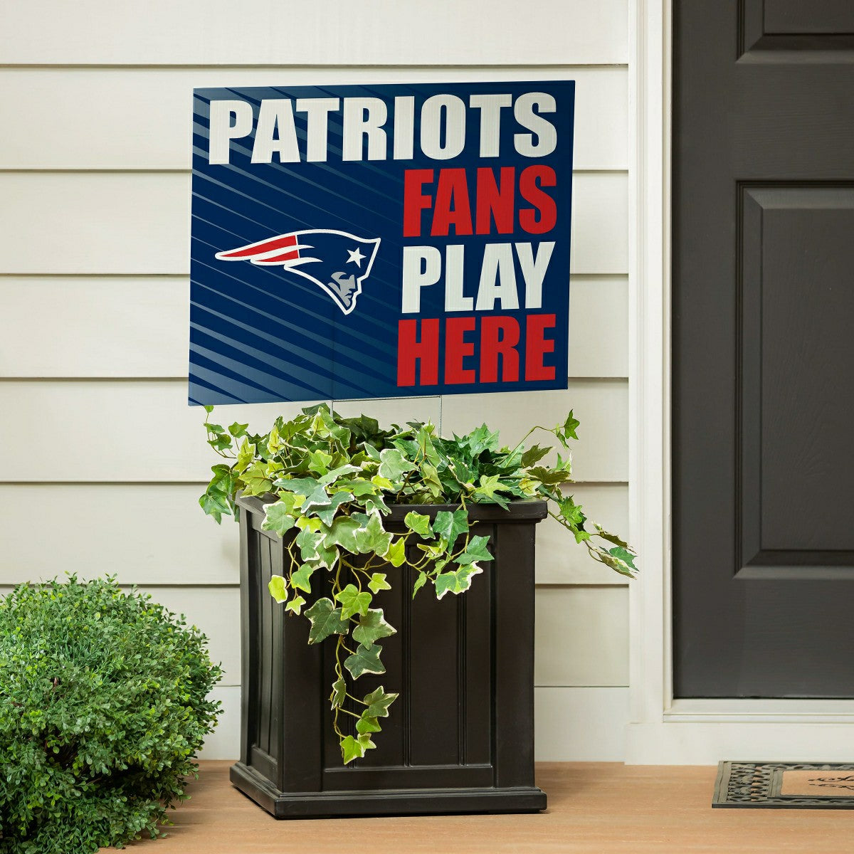 New England Patriots Coroplast Yard Sign "Fans Play Here"