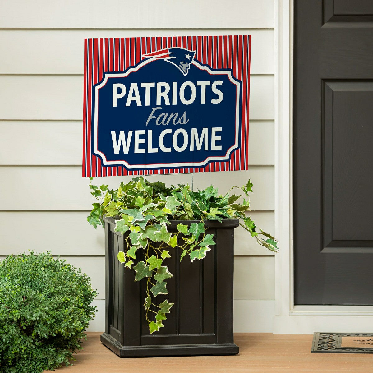 New England Patriots Coroplast Yard Sign, "Fans Welcome"