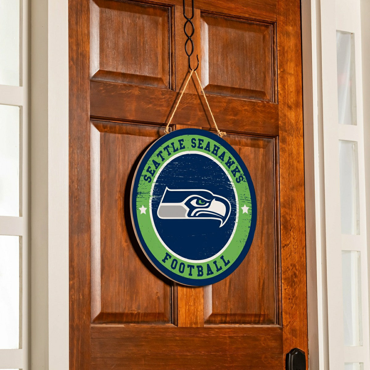Seattle Seahawks Round Door Décor with Hanging Rope, 18x18