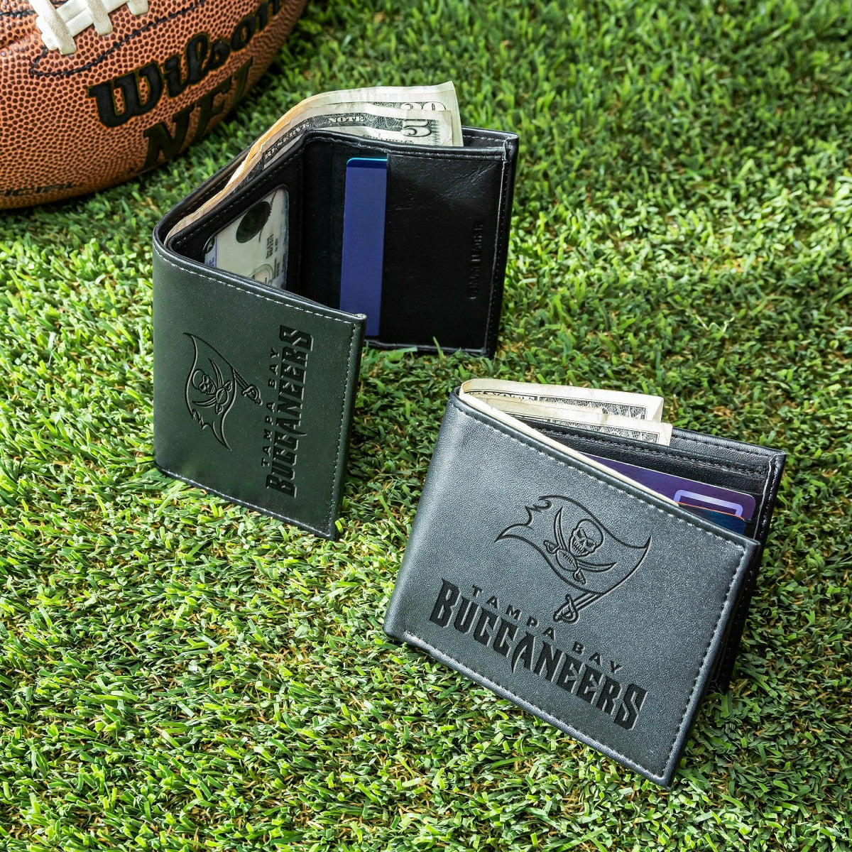 Tampa Bay Buccaneers, Bi-Fold and Tri-Fold Wallet Gift Set, Black
