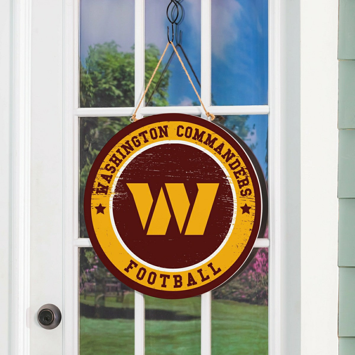 Washington Commanders Round Door Décor with Hanging Rope, 18x18