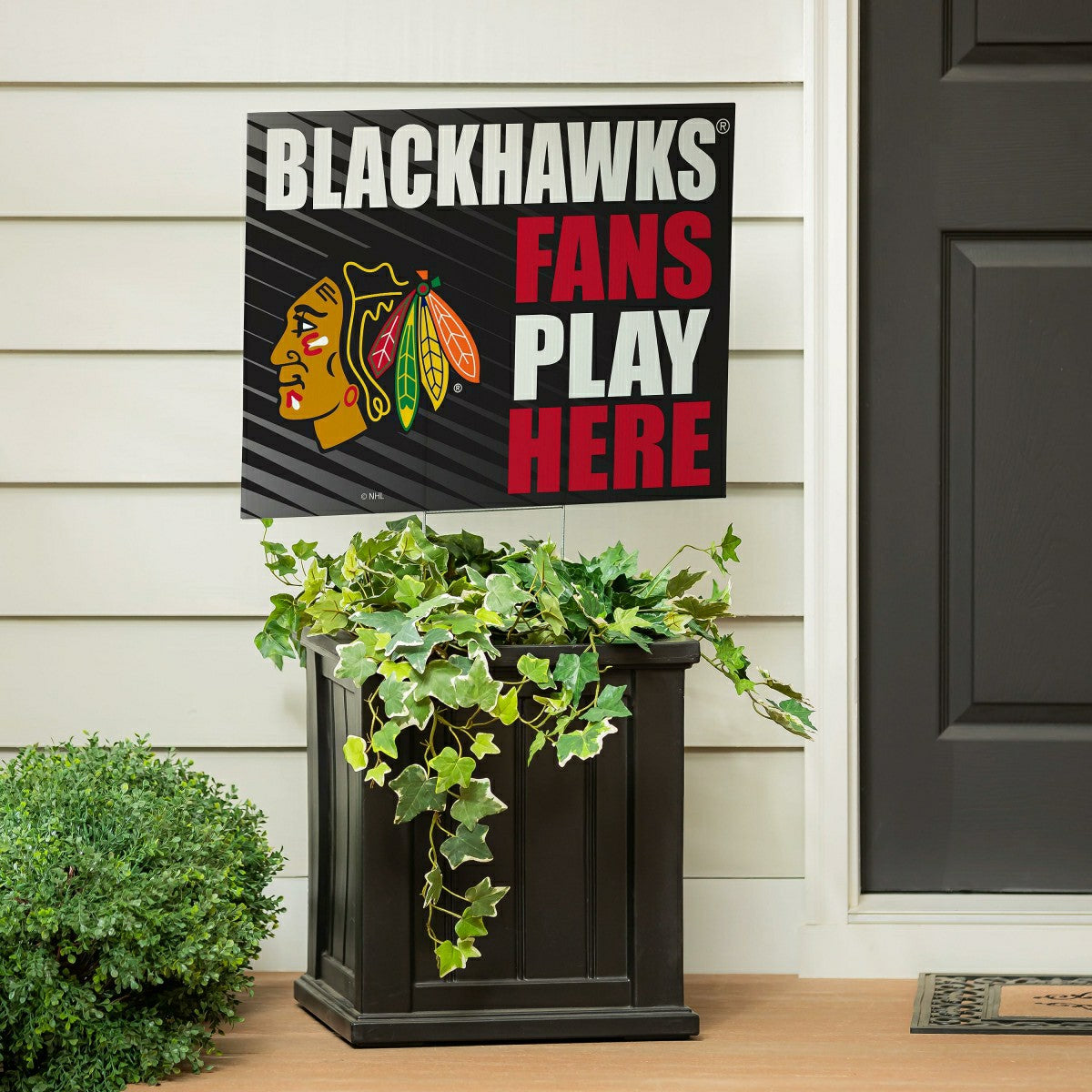 Chicago Blackhawks Coroplast Yard Sign "Fans Play Here"