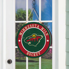Minnesota Wild Round Door Décor with Hanging Rope, 18x18