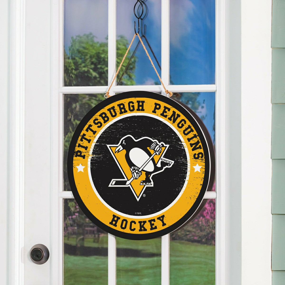 Pittsburgh Penguins Round Door Décor with Hanging Rope, 18x18