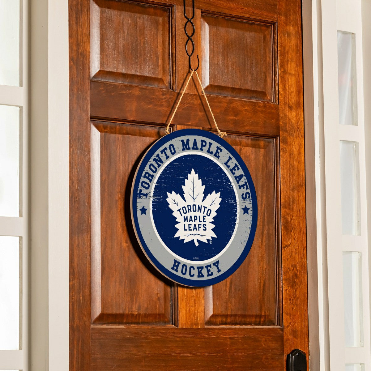 Toronto Maple Leafs Round Door Décor with Hanging Rope, 18x18