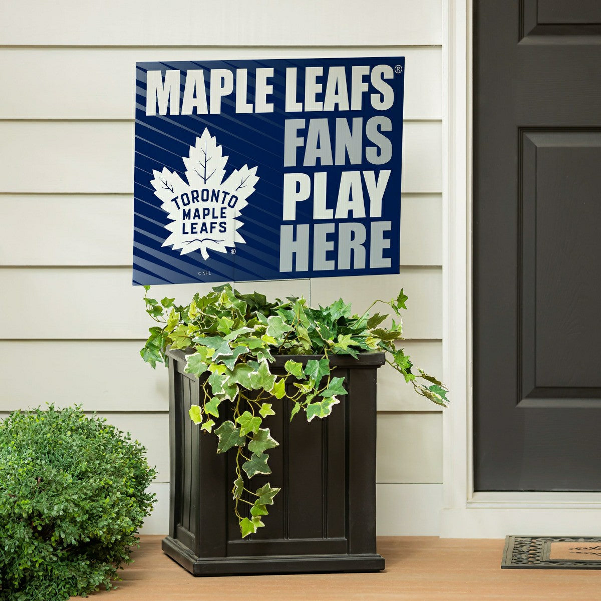 Toronto Maple Leafs Coroplast Yard Sign "Fans Play Here"