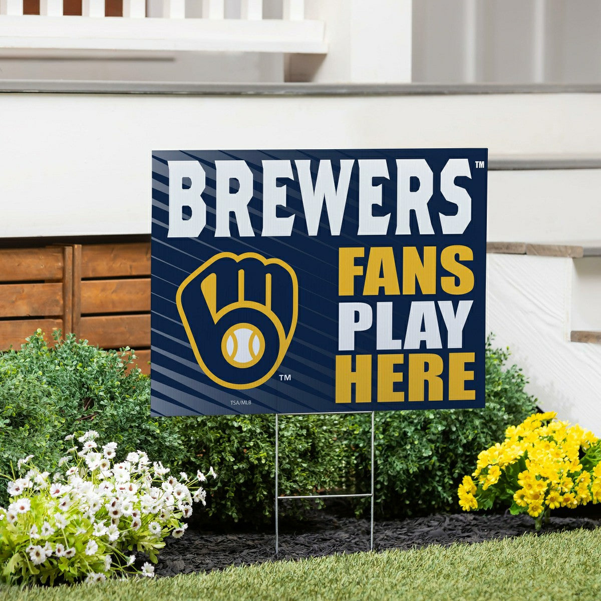 Milwaukee Brewers Coroplast Yard Sign "Fans Play Here"