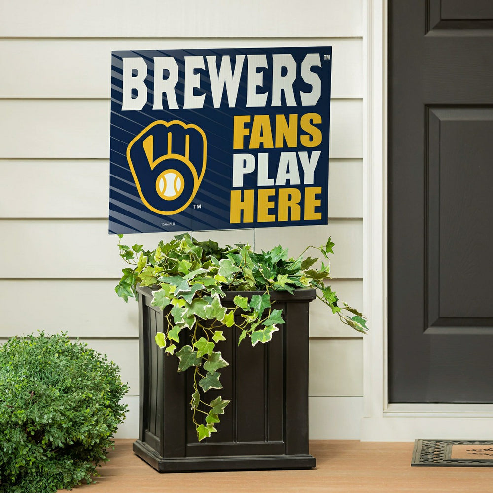 Milwaukee Brewers Coroplast Yard Sign "Fans Play Here"