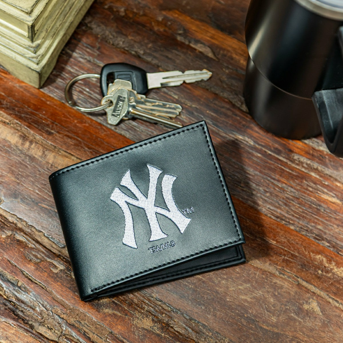 New York Yankees Black Bi-Fold Embroidered Wallet w/ RFID Blocking