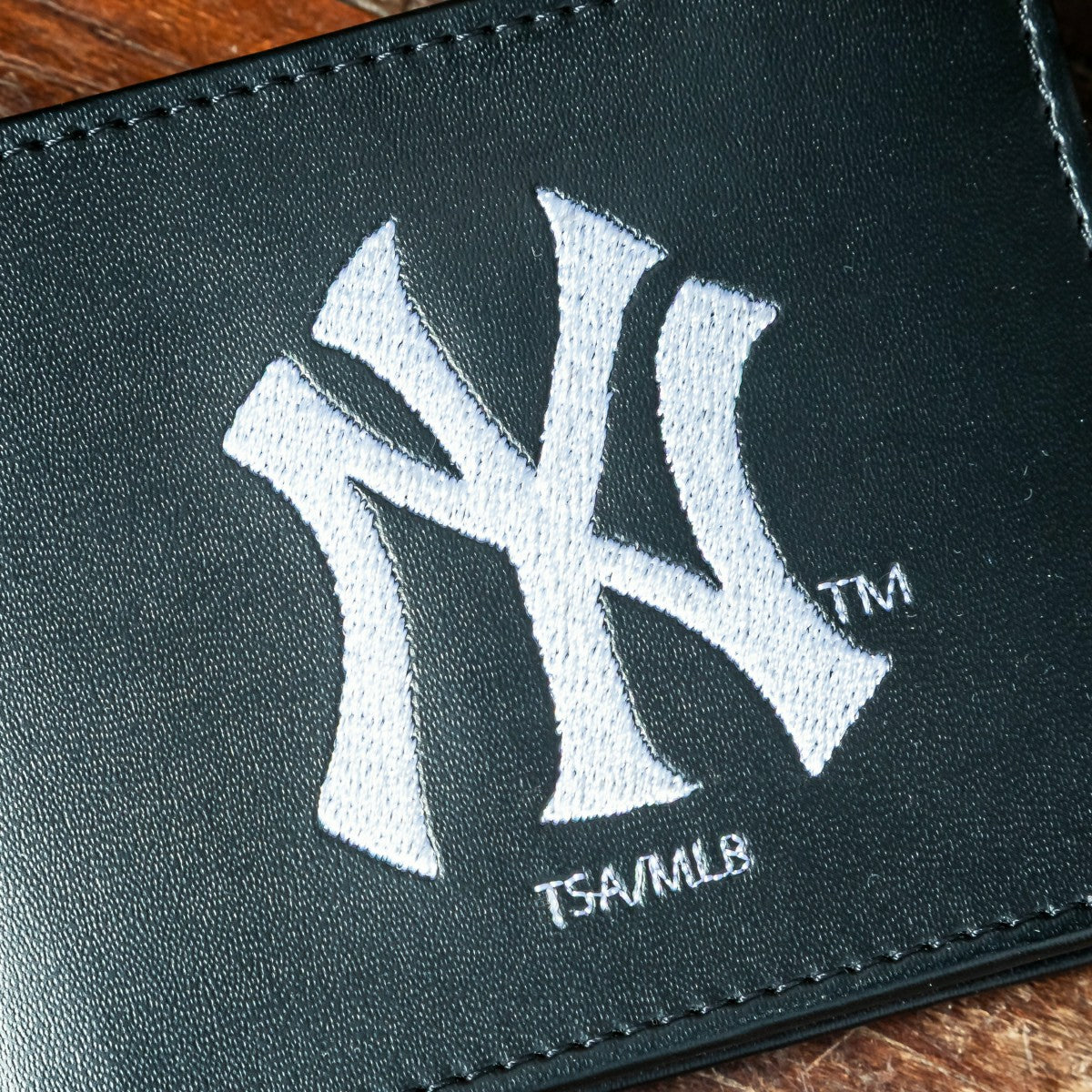 New York Yankees Black Bi-Fold Embroidered Wallet w/ RFID Blocking