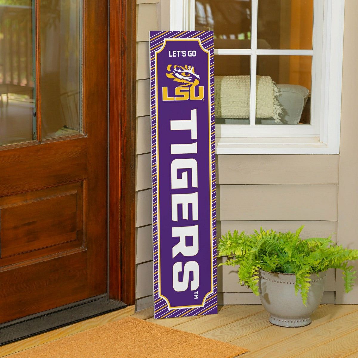 46" Double Sided Leaner, Louisiana State University, Winter Seasonal
