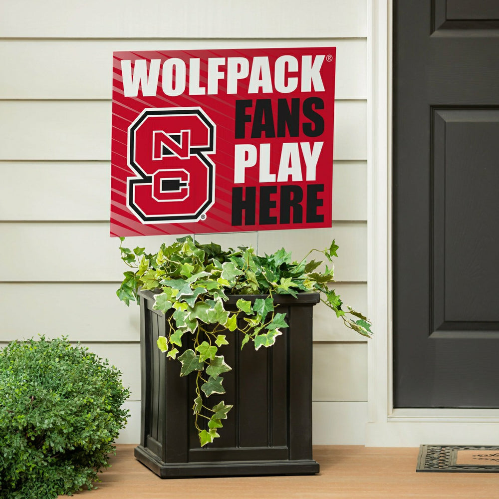 North Carolina State University Coroplast Yard Sign "Fans Play Here"