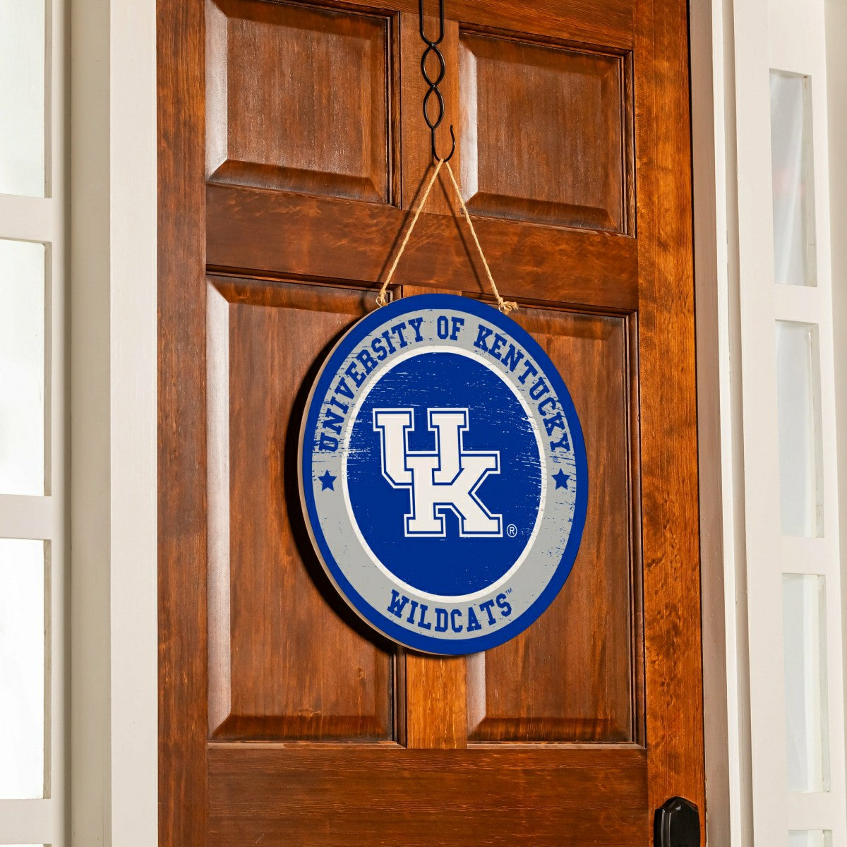 University of Kentucky Round Door Décor with Hanging Rope, 18x18