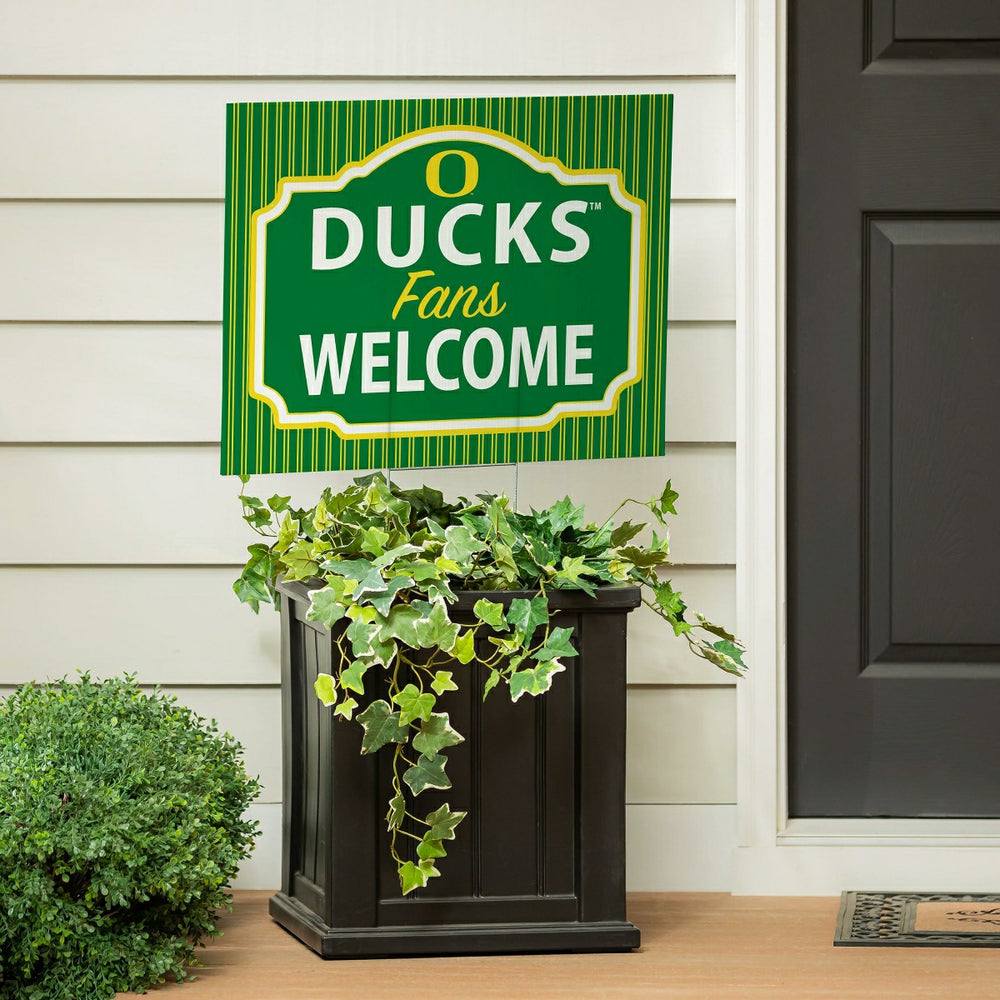 University of Oregon Coroplast Yard Sign, "Fans Welcome"