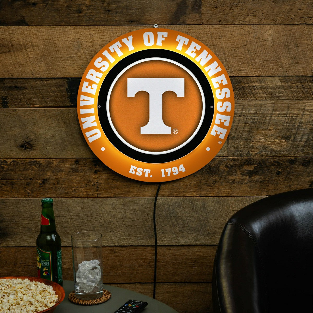 University of Tennessee, Metal Lite, Round