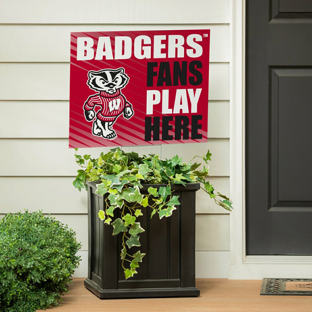 University of Wisconsin-Madison Coroplast Yard Sign "Fans Play Here"