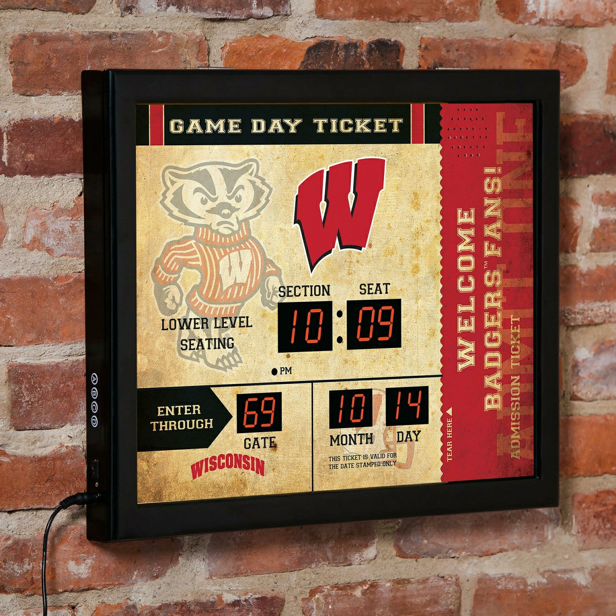 Scoreboard Wall Clock, Wisconsin