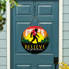 Kansas City Chiefs Bigfoot Round Door Décor with Hanging Rope, 18x18